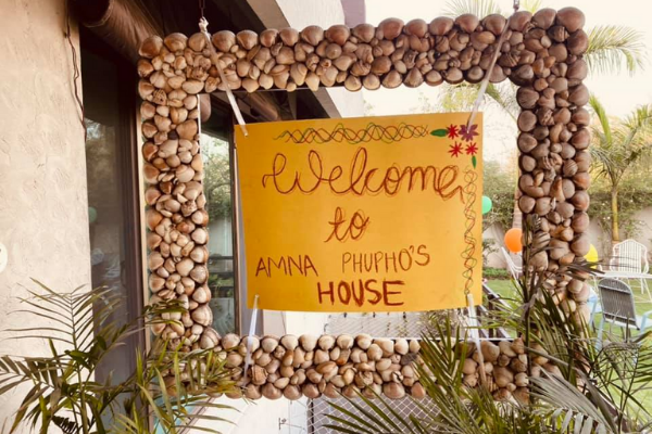 Welcome sign